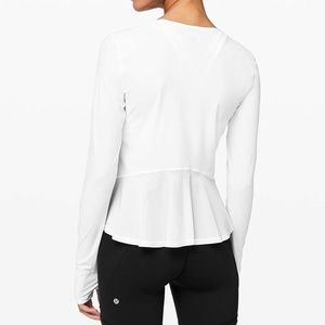 Lululemon: Look Ahead Run Long Sleeve 🤍